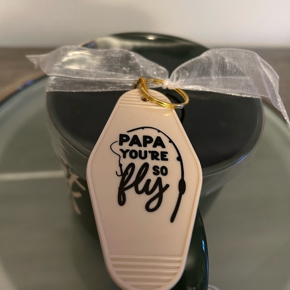 🟥SOLD🟥 NWT REEL GREAT PAPA MUG WITH KEY CHAIN - Picture 4 of 5